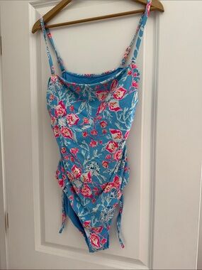 Like New Lilly Pulitzer Lorenda One Piece Swimsuit